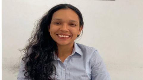 Retrato sorridente da atleta Polyana de Souza Campos